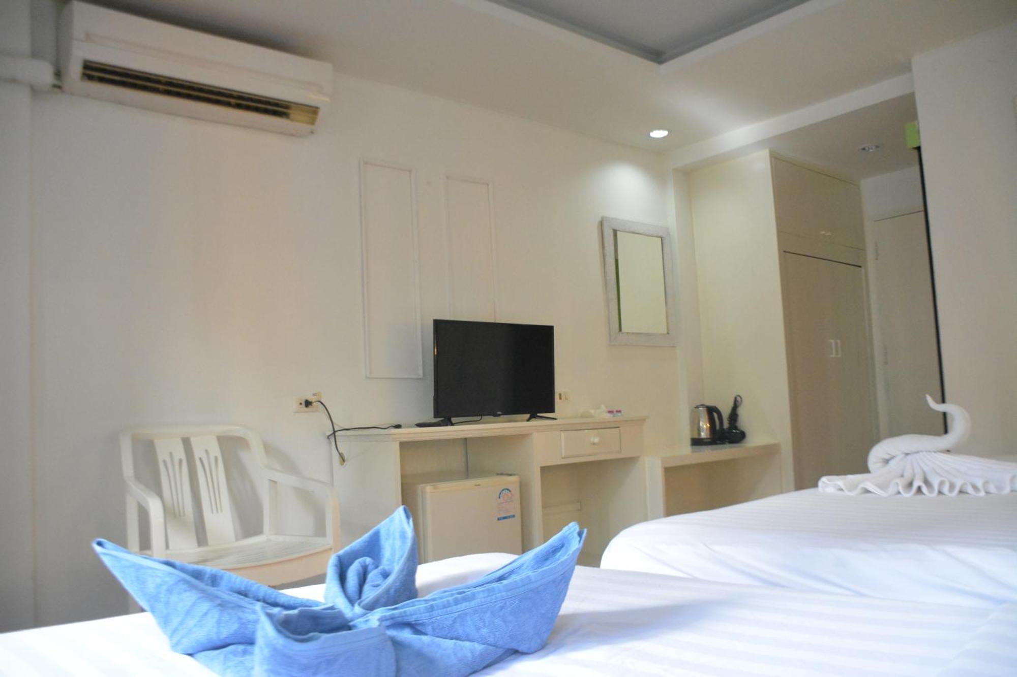 Chilli Salza Patong Hotel ภายนอก รูปภาพ
