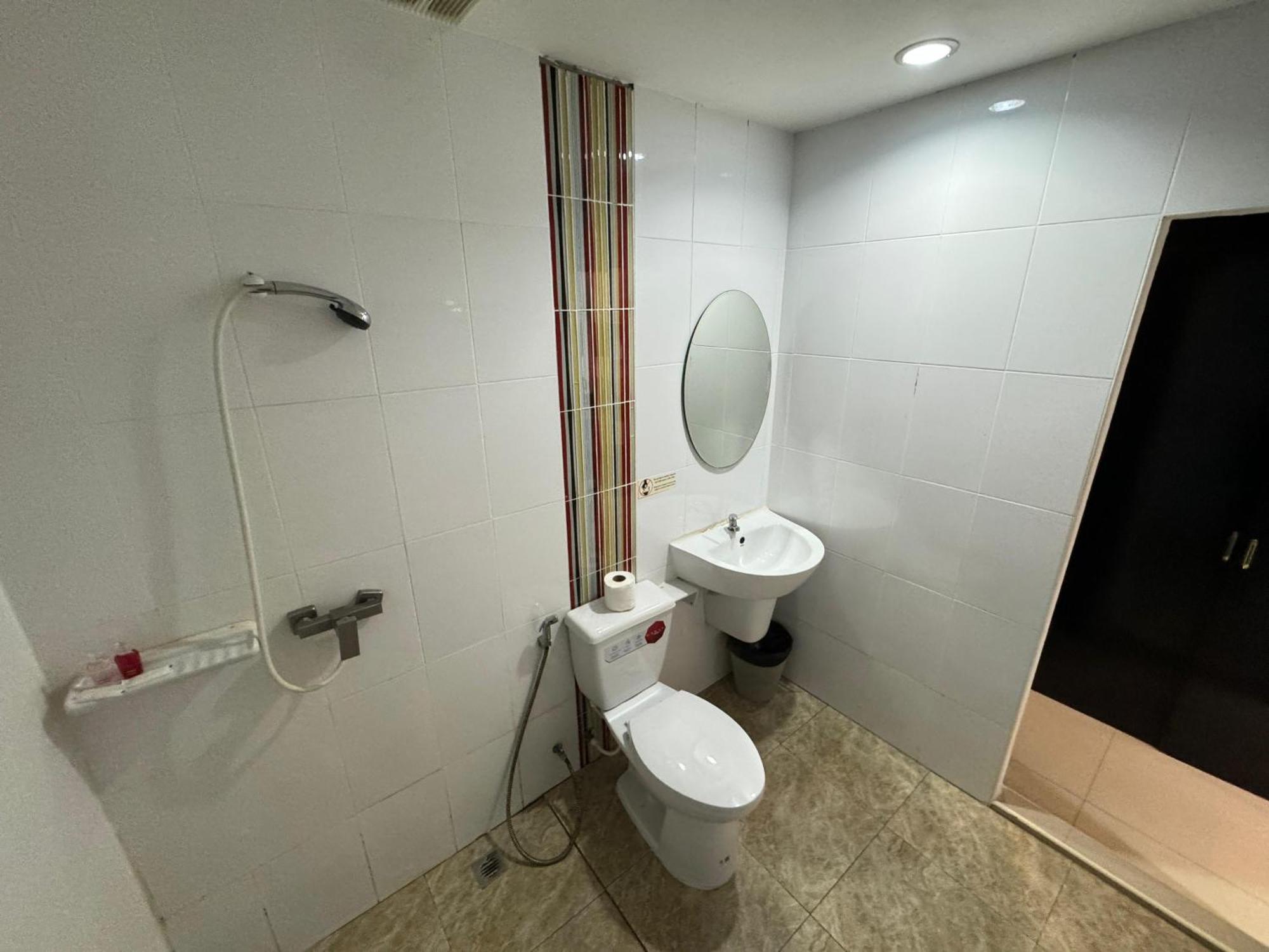 Chilli Salza Patong Hotel ภายนอก รูปภาพ